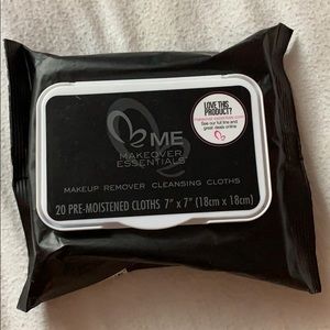ME Makeover Essentials- Makeup Remover Wipes